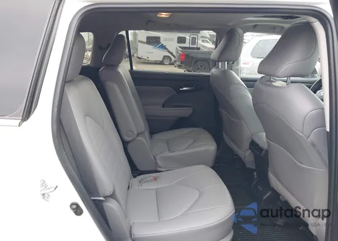 2022 Toyota Highlander Xle from USA, damaged, VIN 5TDGZRBH7NS596580